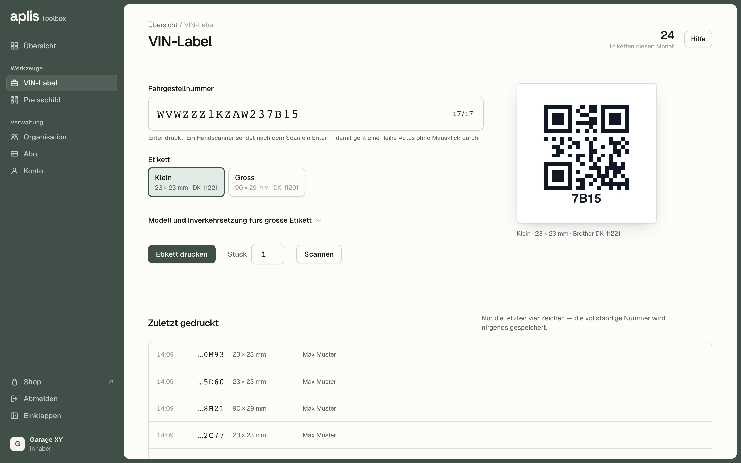 aplis VIN-Label im Browser: Eingabefeld für die Fahrgestellnummer, Formatauswahl, Etikettenvorschau und Druckprotokoll